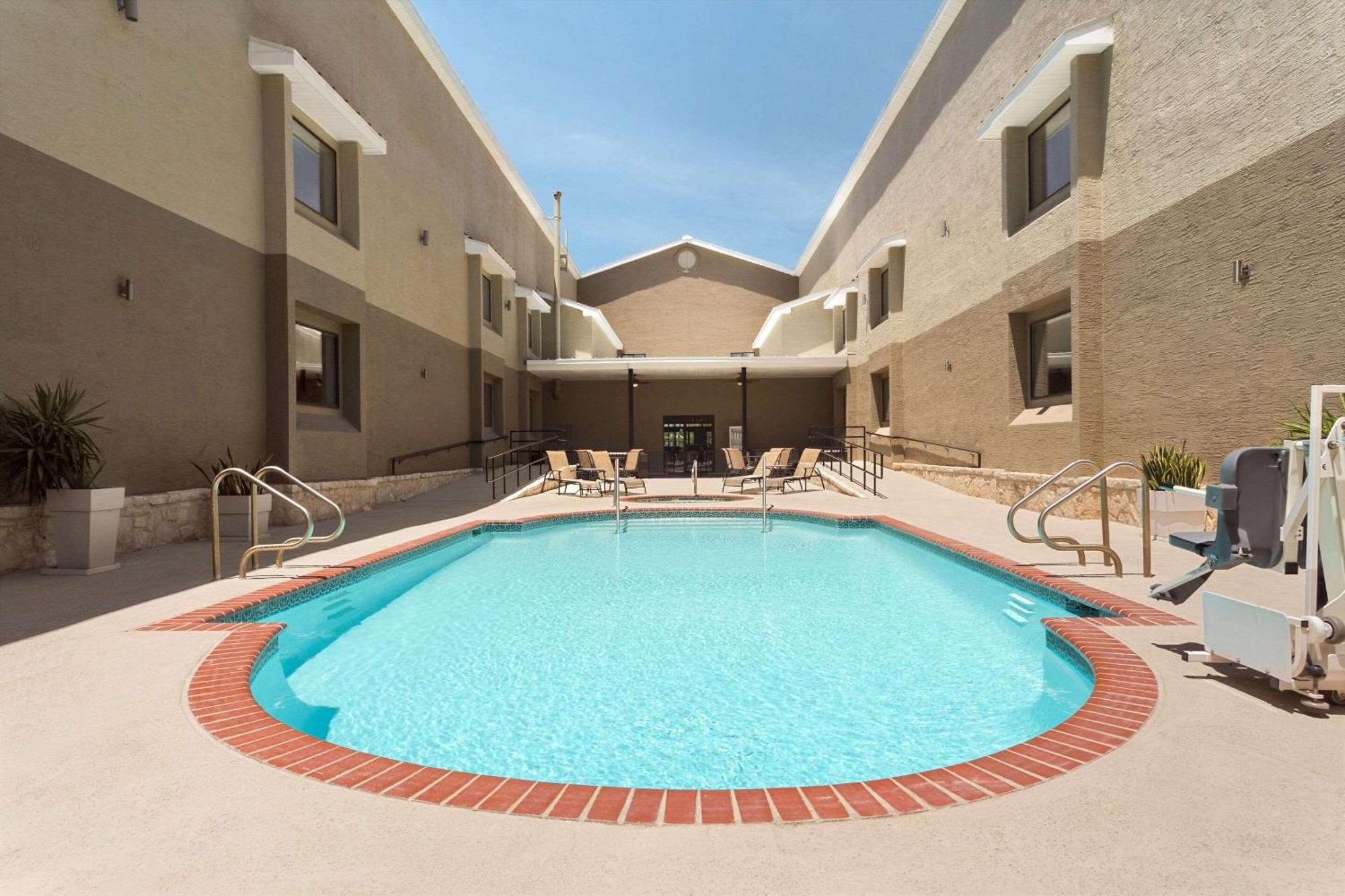 Country Inn & Suites By Radisson, Lackland Afb San Antonio , Tx Buitenkant foto